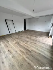 Apartament cu 2 camere, 79.7 mp plus terasa, zona Siloz, loc