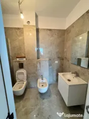 Apartament cu 2 camere, 79.7 mp plus terasa, zona Siloz, loc