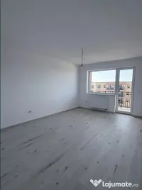 Apartament 2 camere, decomandat - zona Tractorul 
