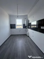 Apartament 2 camere, decomandat - zona Tractorul 