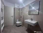 Apartament 2 camere, decomandat - zona Tractorul 