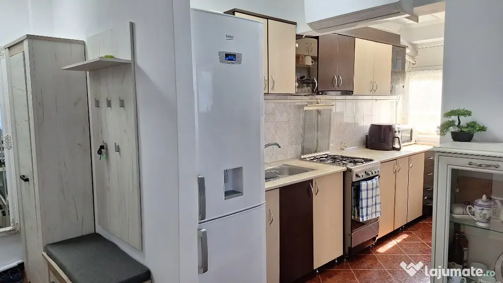 Apartament 3 camere, caramida, 51mp utili+balcon inchis, etaj 3