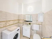 Casa cu spatiu comercial, 1.000mp teren anexe, areal Central