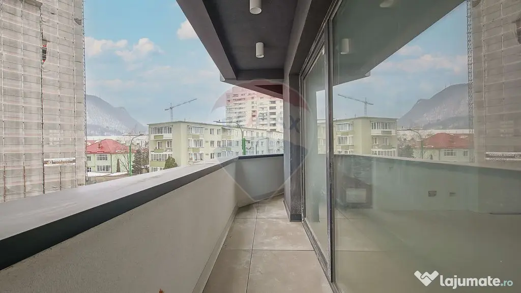 Apartament 2 camere ultracentral cu vedere spre Tâmpa I ...