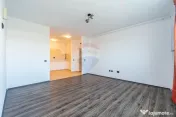 Apartament 3 camere de vanzare in Floresti, Str.Eroilor 8... 