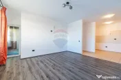 Apartament 3 camere de vanzare in Floresti, Str.Eroilor 8... 