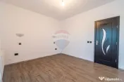 Apartament 3 camere de vanzare in Floresti, Str.Eroilor 8... 