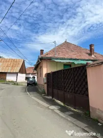 Casa de locuit Rașinari 908