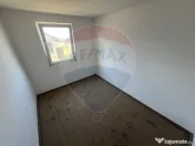 Casă cu 7000mp teren intravilan Movilita 