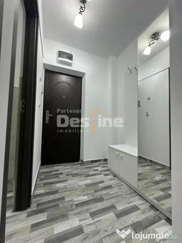 Garsoniera renovata la etaj intermediar, pet friendly, Tract