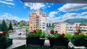 Apartament ultracentral 3 camere – vedere oraș și mun... 