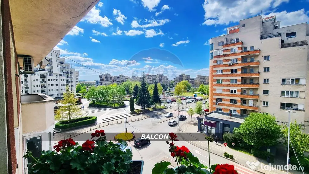 ULTRACENTRAL DE VANZARE Apartament cu 3 camere