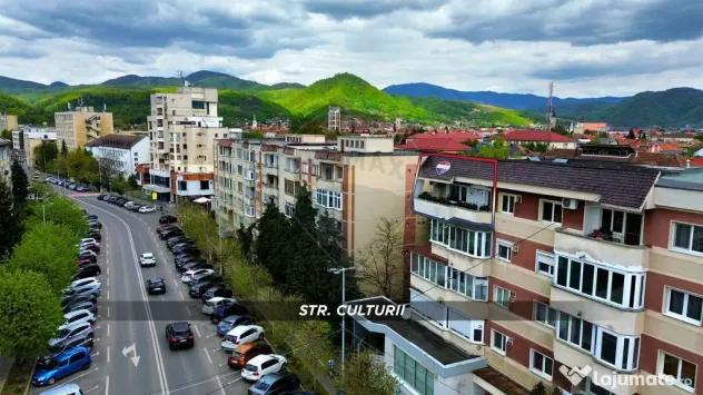 ULTRACENTRAL DE VANZARE Apartament cu 3 camere