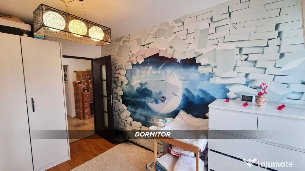 ULTRACENTRAL DE VANZARE Apartament cu 3 camere