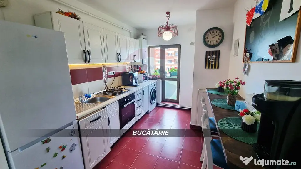 ULTRACENTRAL DE VANZARE Apartament cu 3 camere