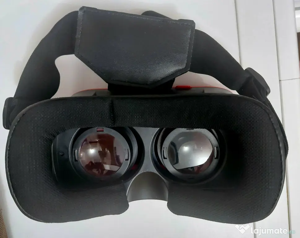 Ochelari VR 3D cu ventuze