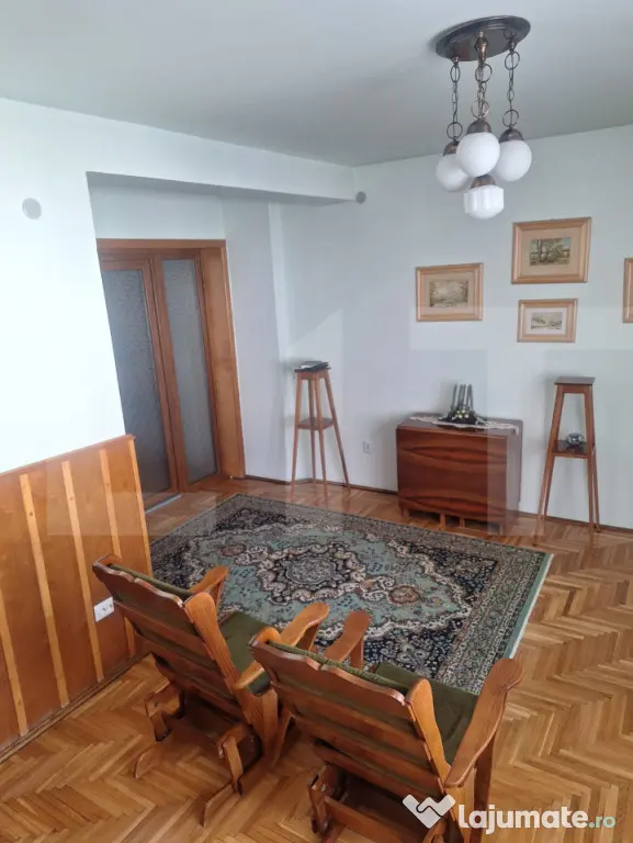 Casa de vanzare, 350 mp, zona Central