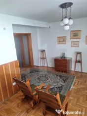 Casa de vanzare, 350 mp, zona Central 