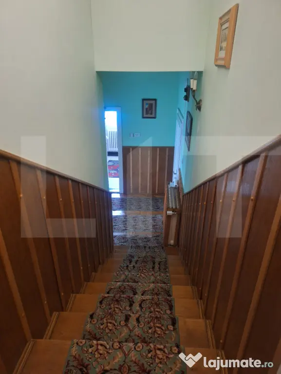 Casa de vanzare, 350 mp, zona Central
