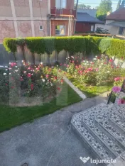 Casa de vanzare, 350 mp, zona Central 