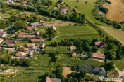 FILM! 2.000 mp teren intravilan, cu utilitati, apreciabil ar 