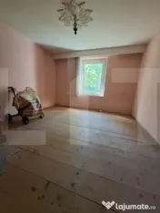 Casă bătrânească cu teren 1335 mp în zona Popa Șapcă 