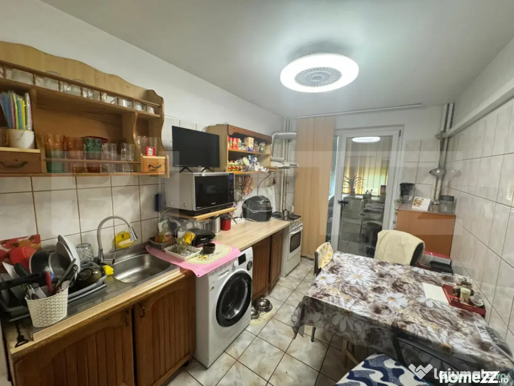 Apartament 2 camere decomandat, 65 mp, etajul 2, zona Ultrac - Craiova (Dolj)