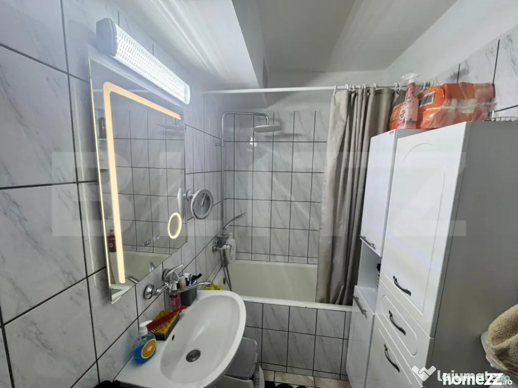 Apartament 2 camere decomandat, 65 mp, etajul 2, zona Ultrac - Craiova (Dolj)