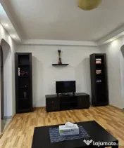 Apartament 3 camere de închiriat, termen lung, în zona Cit