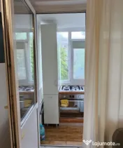Apartament 3 camere de închiriat, termen lung, în zona Cit