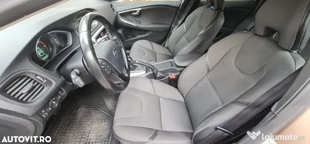 Volvo V40 Cross Country D2 – automat/ diesel / Cross Country