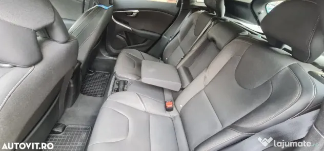 Volvo V40 Cross Country D2 – automat/ diesel / Cross Country
