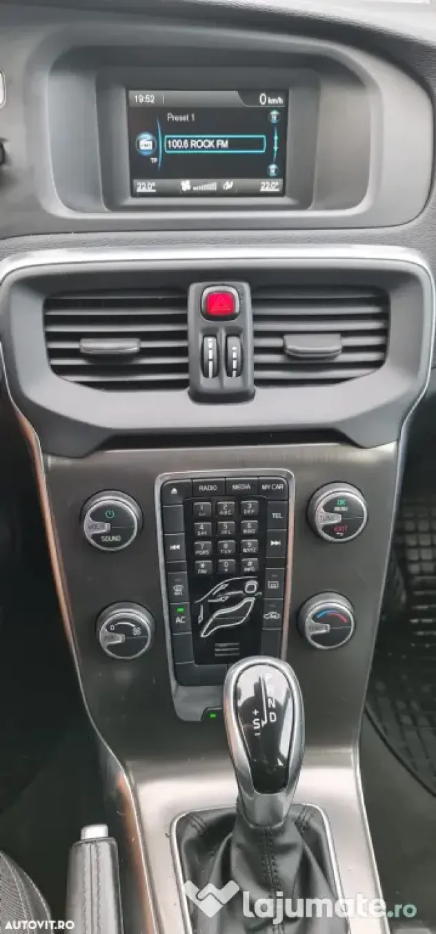 Volvo V40 Cross Country D2 – automat/ diesel / Cross Country