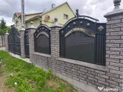 Duplex la rosu, 4400mp teren, Siret