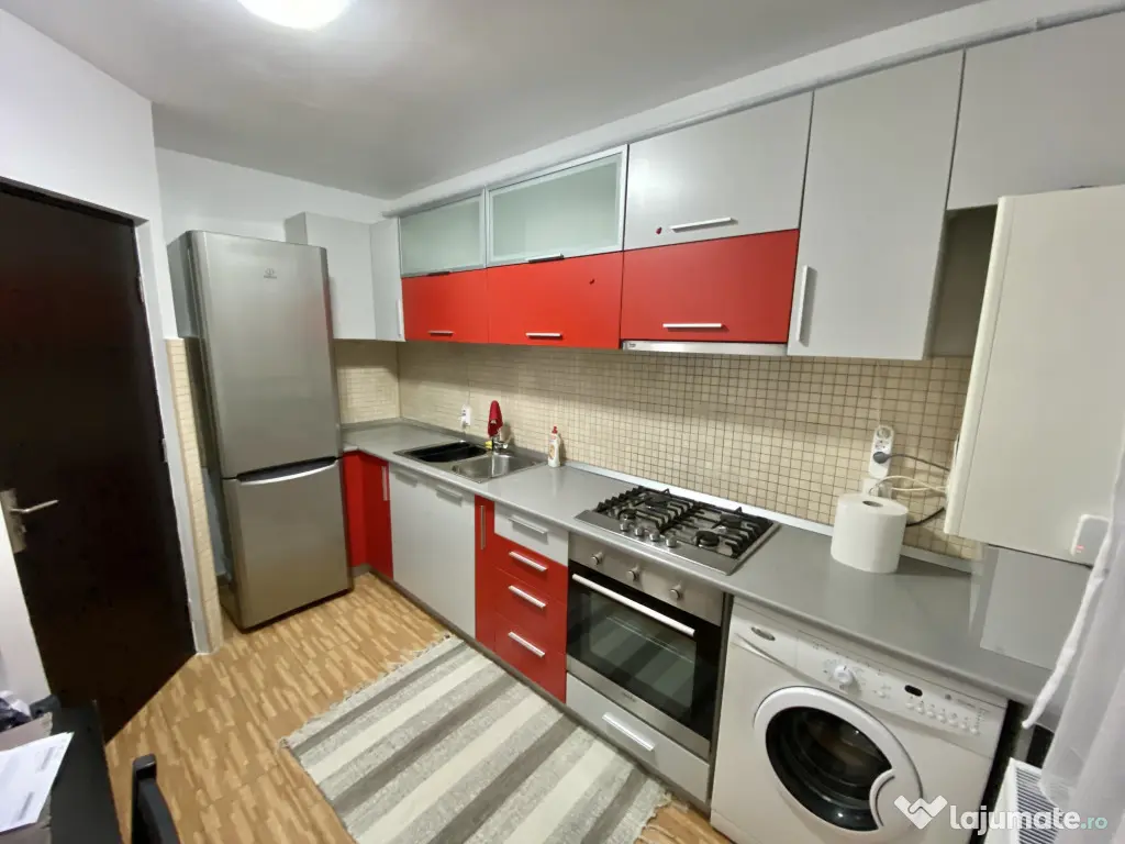 Proprietar, vand apartament cu 2 camere deosebit