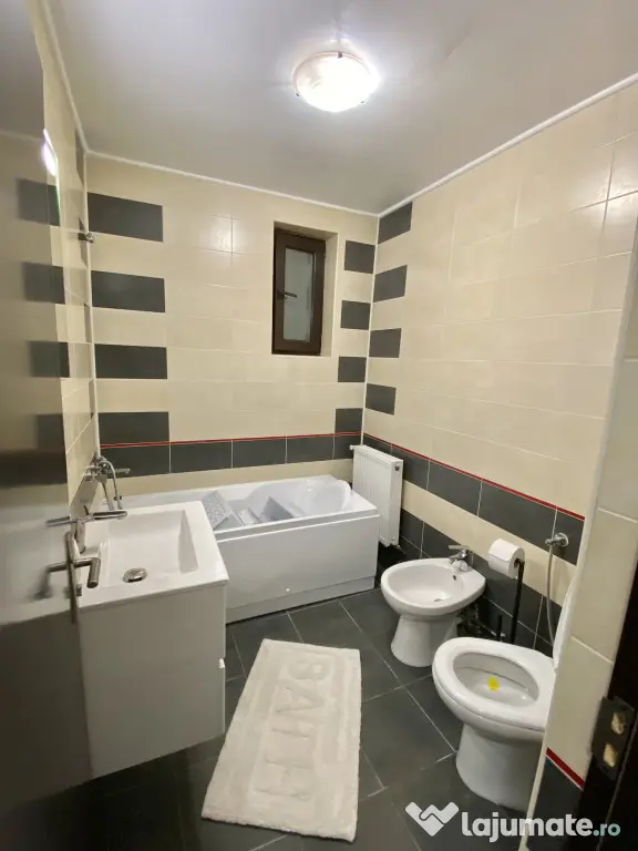 Proprietar, vand apartament cu 2 camere deosebit