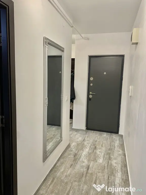 Proprietar, vand apartament cu 2 camere deosebit