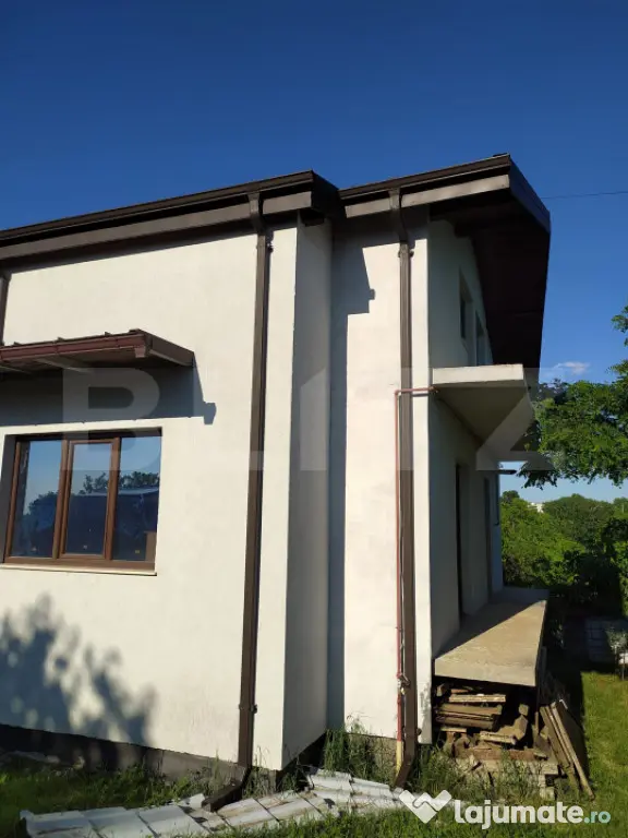 Casă individuală, 145 mp, panoramă spre Iași, zona Hlinc