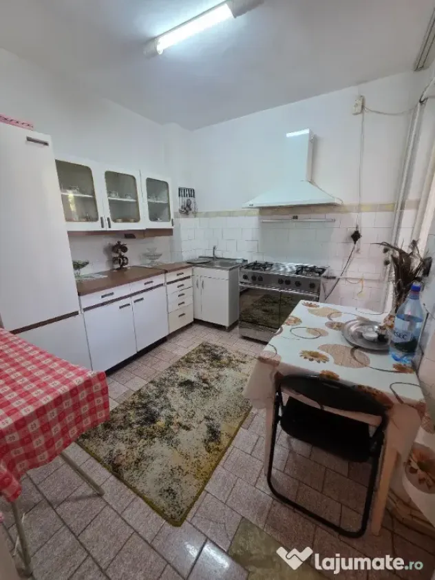 Apartament 4 camere Progresu Etaj 1