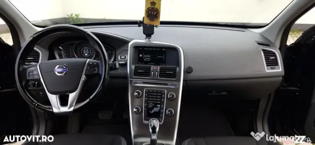 Volvo xc 60 2014.