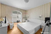 Apartament cu 3 camere de vânzare în zona Podgoria 