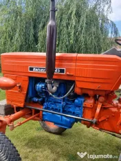 Tractor Universal 445 