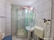 Apartament cu 4 camere de închiriat în zona 13 Septembr... 