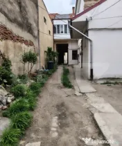 Casă zonă ultracentrală, curte comună, 50 mp, cu loc de 