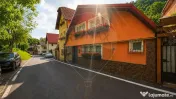 TRAIESTE LA POALELE PADURII!CASA 3 CAMERE APROAPE DE PTR.... 