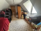 Casa de vanzare, pozitionata excelent, ideala pentru relaxar 