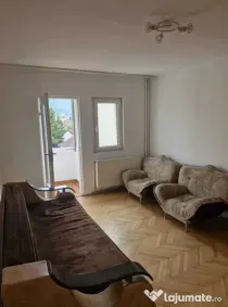 Apartament 2 camere, decomandat - zona Tractorul