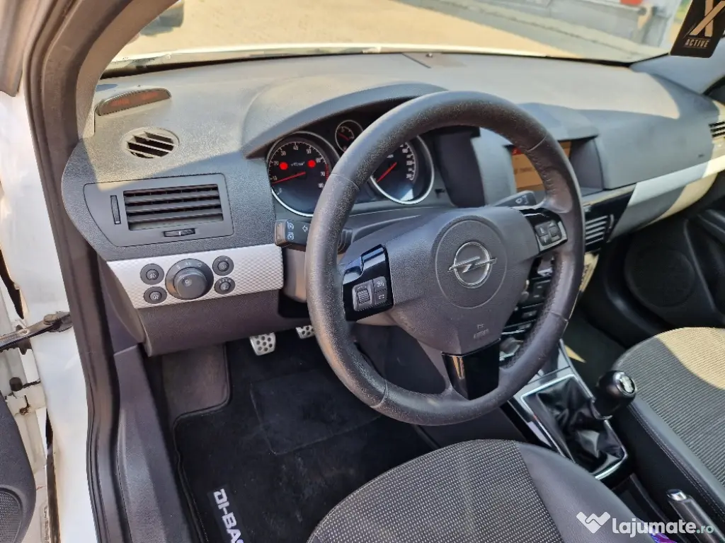 Opel Astra H gtc 1.6 Benzina 115 cp