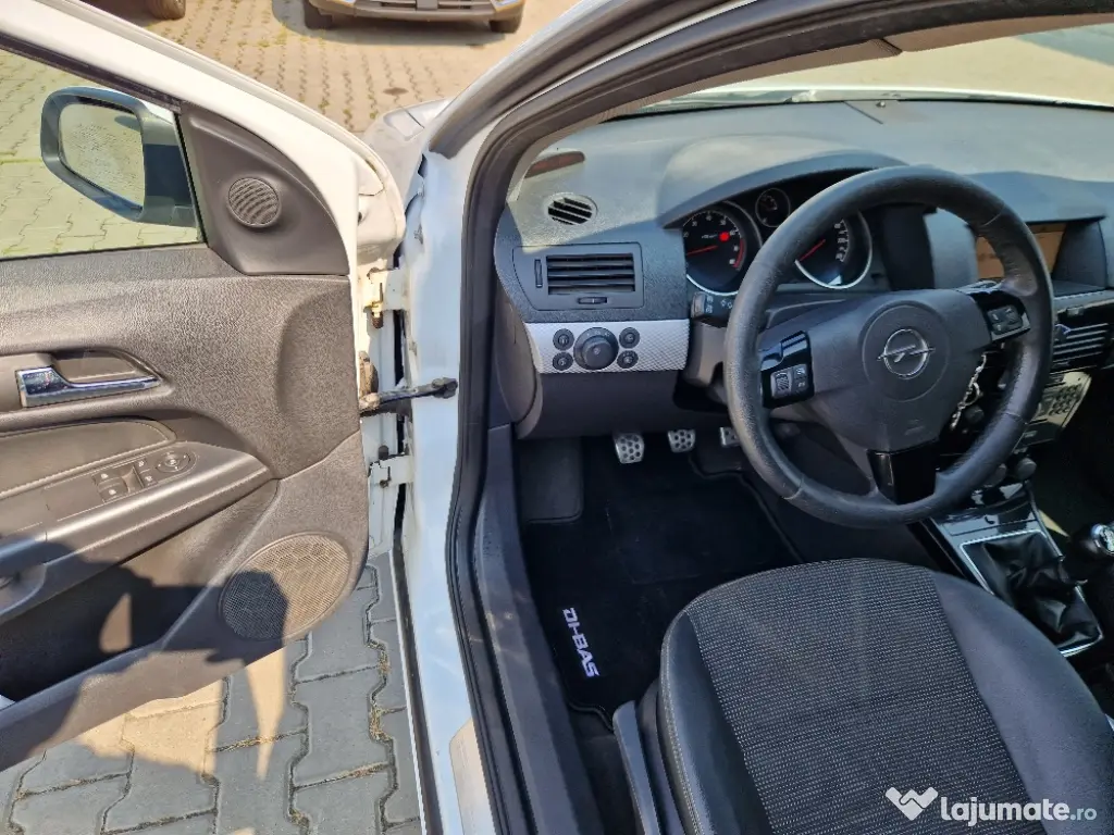 Opel Astra H gtc 1.6 Benzina 115 cp