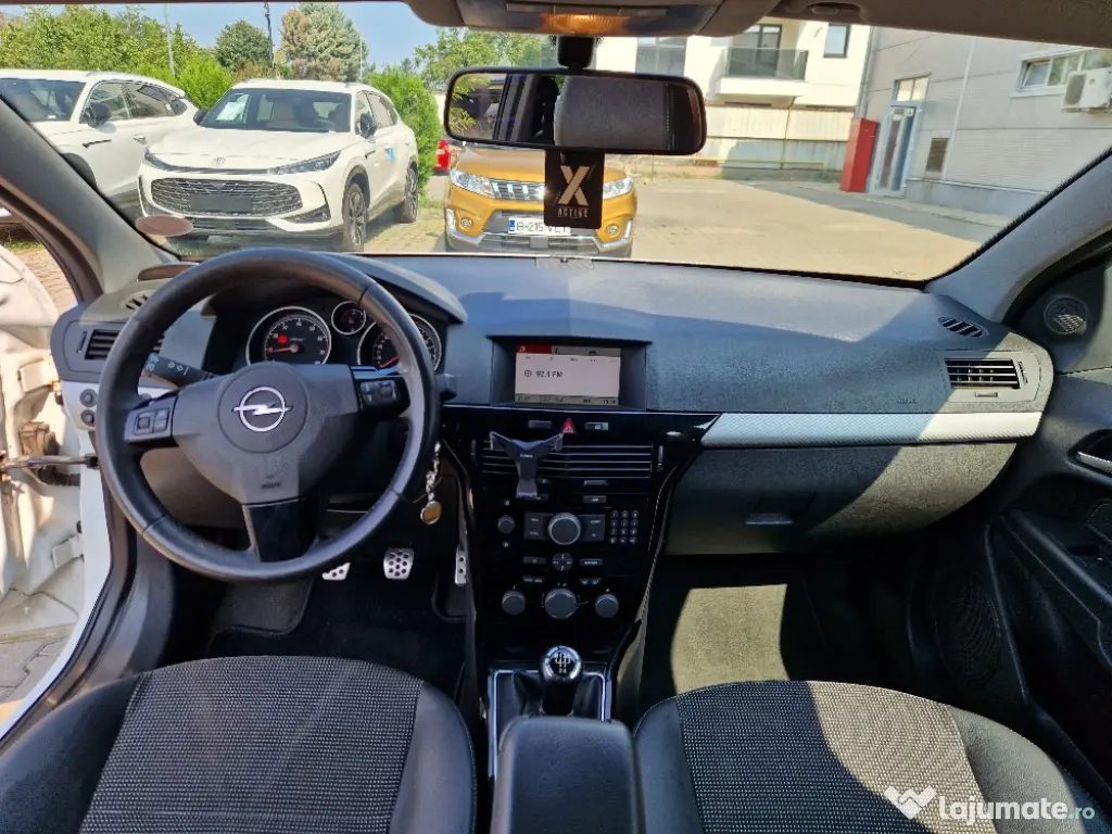 Opel Astra H gtc 1.6 Benzina 115 cp